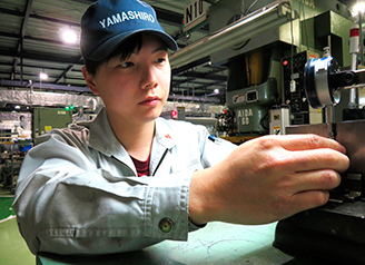 仕事風景/第二製造部　第3生産課所属　M.N　2022年10月入社